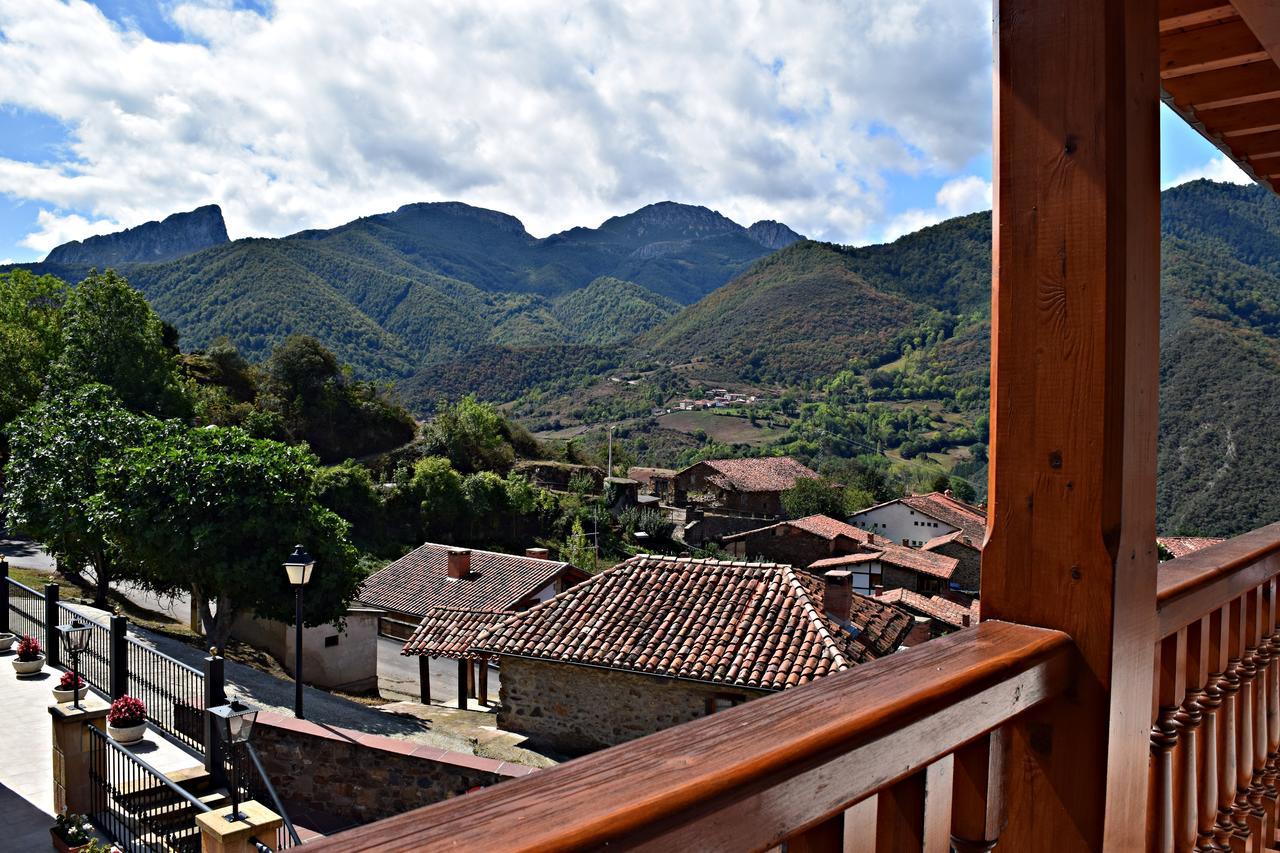 Posada Valle Del Oso Леронес Экстерьер фото